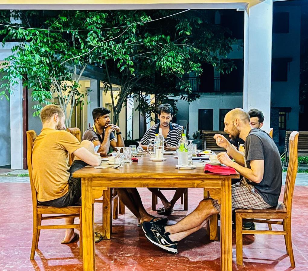 Hotel Summer Haven Polonnaruwa Bagian luar foto